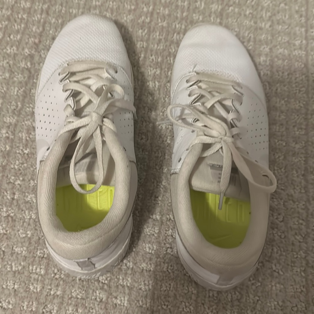 Nike Women's Sideline IV Cheerleading Shoes